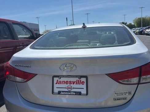 Used 2012 Hyundai Elantra Limited w/ Technology Pkg 5 FWD image 2