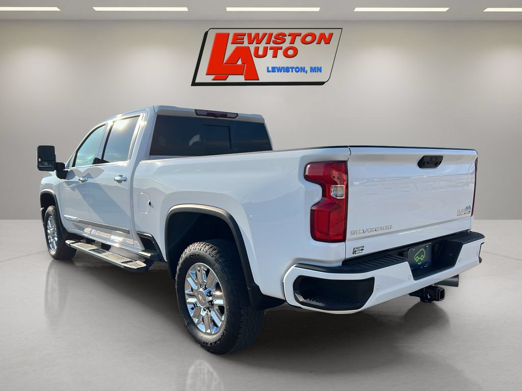 Certified 2024 Chevrolet Silverado 3500 High Country AWD/4WD image 11