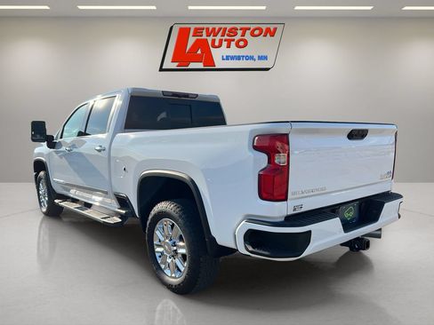 Used 2024 Chevrolet Silverado 3500 High Country AWD/4WD image 11