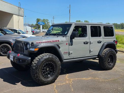 Used 2023 Jeep Wrangler Unlimited Rubicon AWD/4WD image 35
