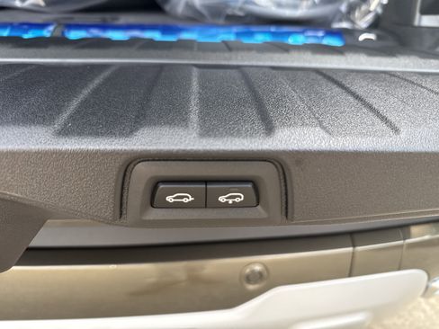 New 2026 BMW X5 xDrive50e w/ Climate Comfort Package image 26