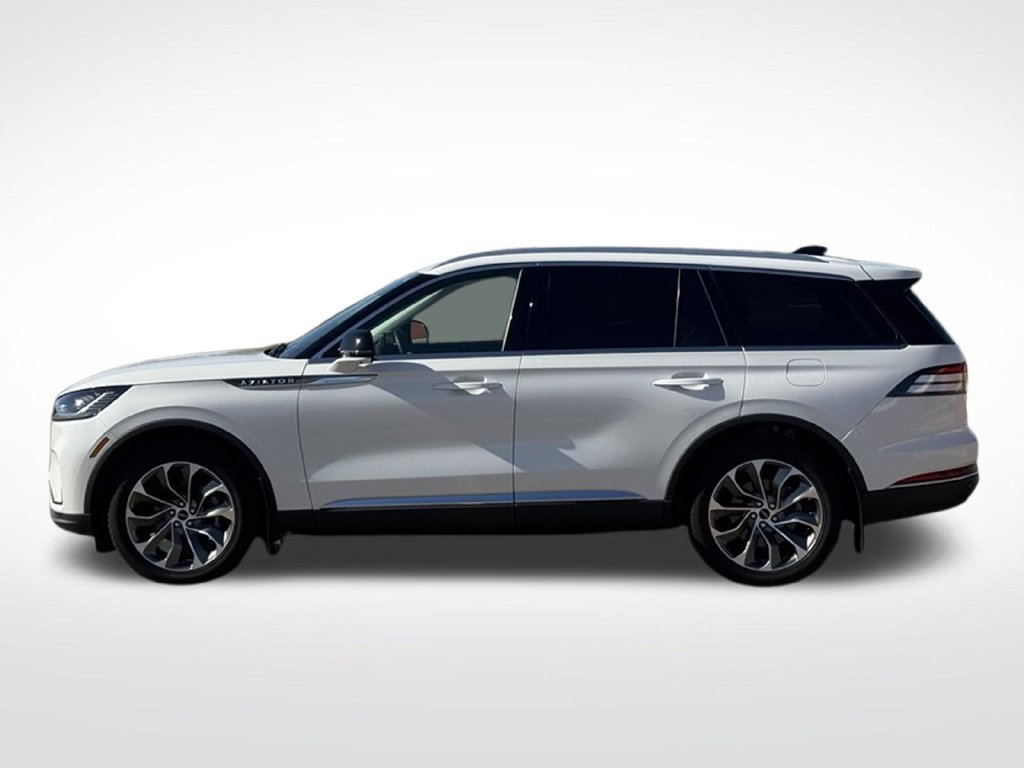 Used 2026 Lincoln Aviator AWD image 42