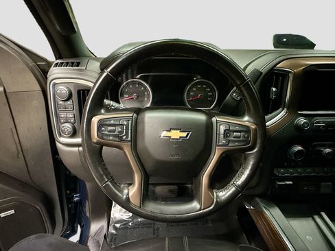 Used 2021 Chevrolet Silverado 1500 High Country w/ Technology Package image 14