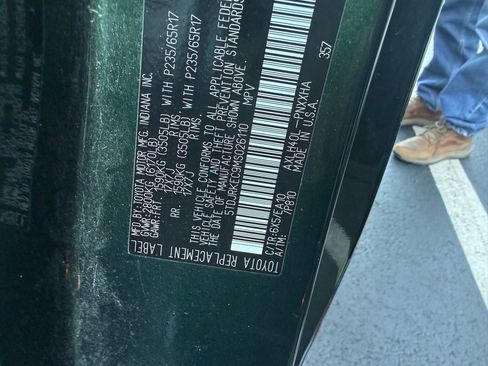 Used 2021 Toyota Sienna XLE w/ XLE Plus Package image 16