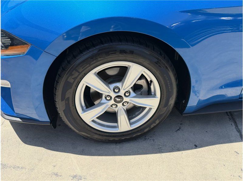 Used 2020 Ford Mustang Coupe RWD image 11