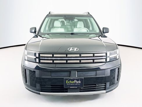 Used 2025 Hyundai Santa Fe SEL image 2