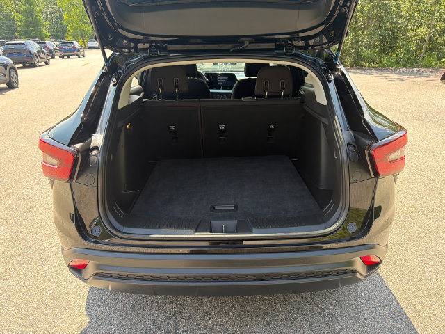 Used 2025 Chevrolet Trax LS FWD image 13