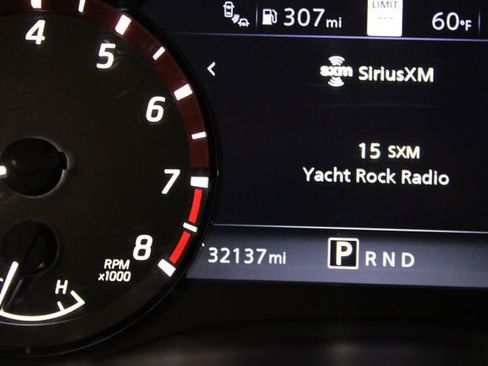 Used 2023 Nissan Frontier PRO-4X w/ Pro Convenience Package AWD/4WD image 12