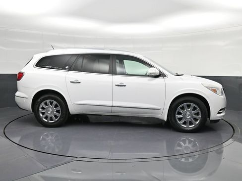 Used 2017 Buick Enclave Premium FWD image 4