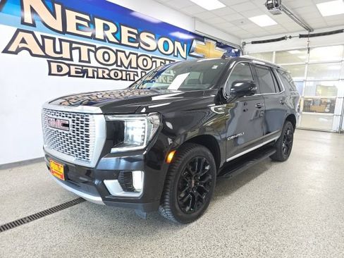 Used 2023 GMC Yukon Denali AWD/4WD image 1