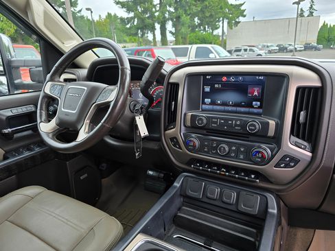 Used 2015 GMC Sierra 3500 Denali w/ Duramax Plus Package image 12