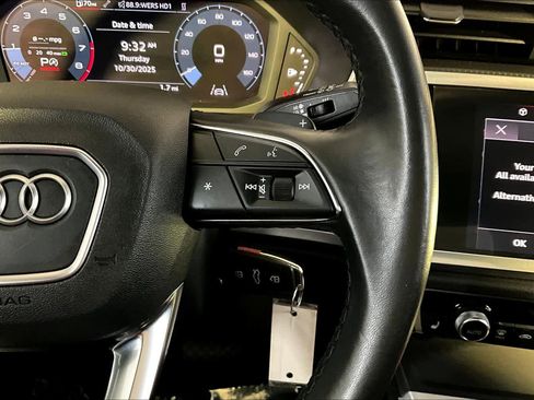 Used 2022 Audi Q3 2.0T Premium image 24