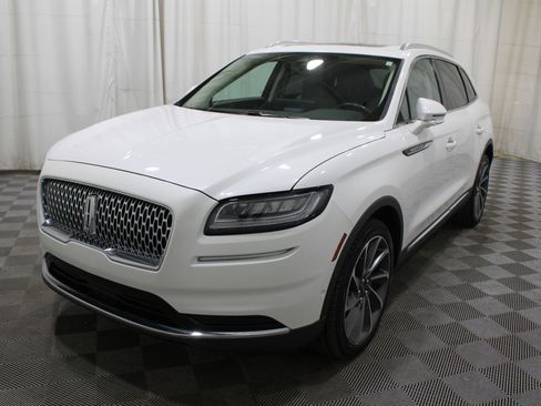 Certified 2023 Lincoln Nautilus Reserve w/ Equipment Group 201A image 36