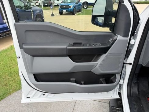 Used 2025 Ford F350 XL AWD/4WD image 9
