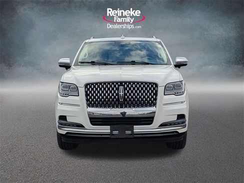 Used 2023 Lincoln Navigator Black Label image 2