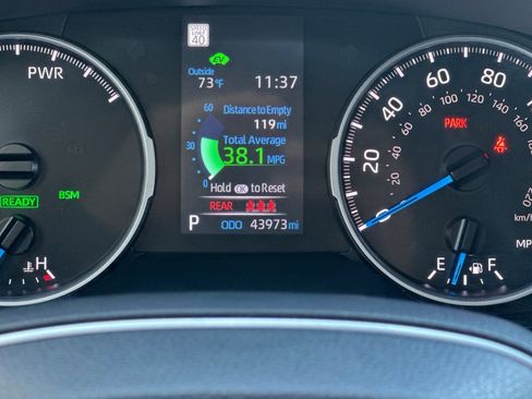Certified 2022 Toyota RAV4 XLE Premium AWD/4WD image 25