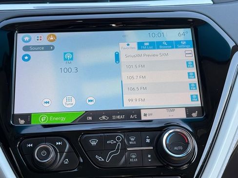 Used 2020 Chevrolet Bolt Premier w/ Infotainment Package FWD image 14