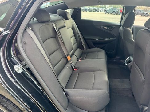 Used 2025 Chevrolet Malibu LT image 19