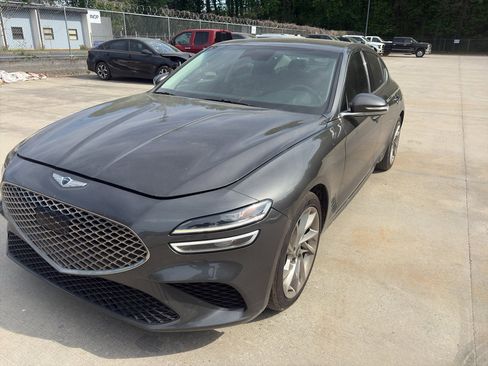 Used 2022 Genesis G70 2.0T image 2