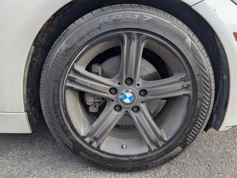 Used 2012 BMW 328i Sedan RWD image 40