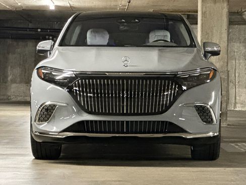 New 2025 Mercedes-Benz Maybach EQS 680 4MATIC image 5