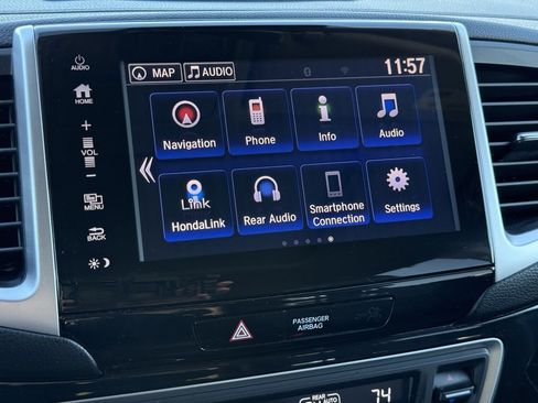 Used 2017 Honda Pilot Touring image 41