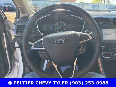 Used 2019 Ford Fusion SEL image 13
