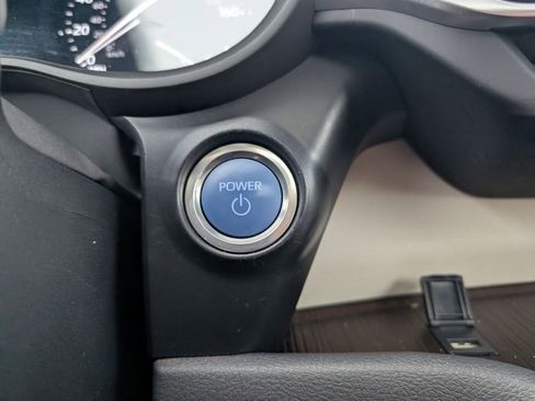 Used 2024 Toyota Sienna XLE image 22