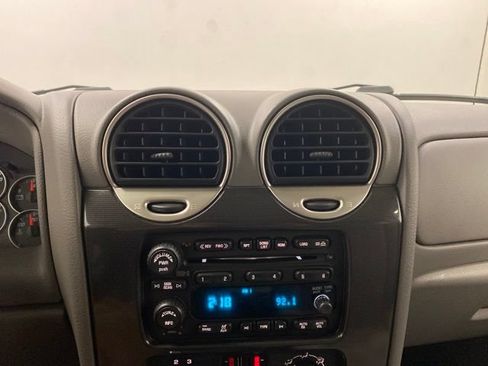 Used 2006 GMC Envoy SLE AWD/4WD image 10