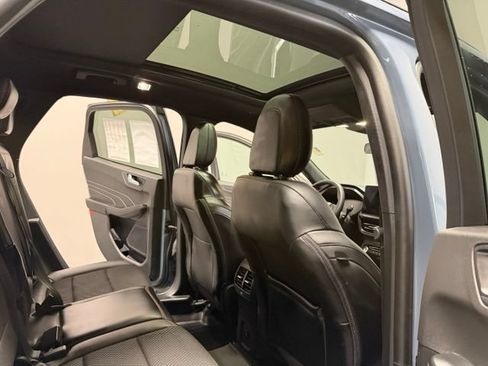 Used 2024 Ford Escape ST-Line w/ Tech Pack #1 AWD/4WD image 27