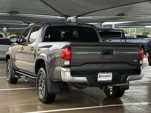 Used 2021 Toyota Tacoma SR5 RWD image 4