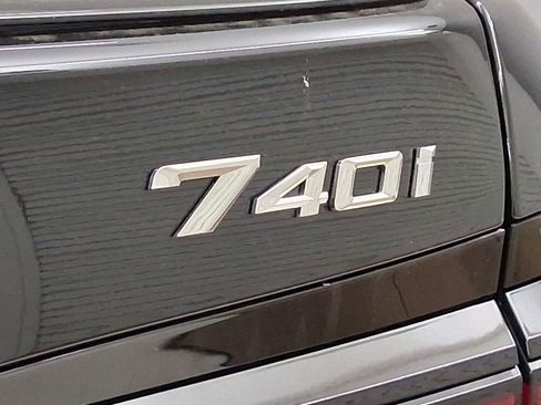 New 2026 BMW 740i w/ Premium Package image 18