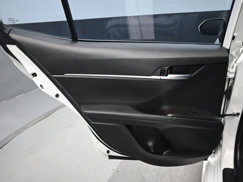 Used 2023 Toyota Camry SE FWD image 28