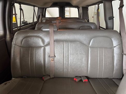 Used 2023 Chevrolet Express 3500 LS RWD image 12