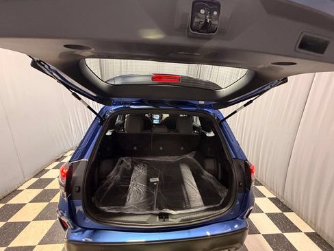 New 2026 Subaru Forester AWD/4WD image 8