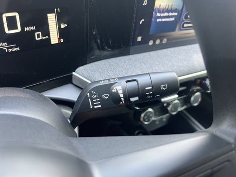 Used 2026 Nissan Kicks S FWD image 11