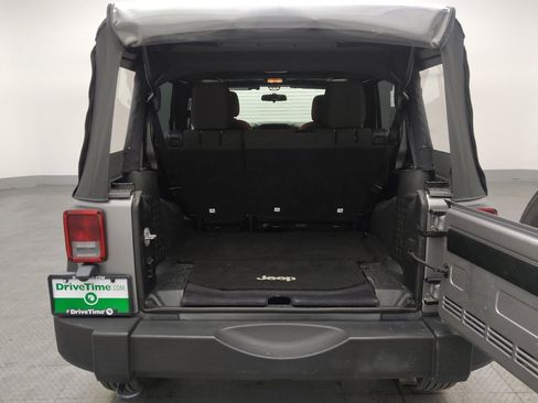 Used 2016 Jeep Wrangler Unlimited Sport AWD/4WD image 29
