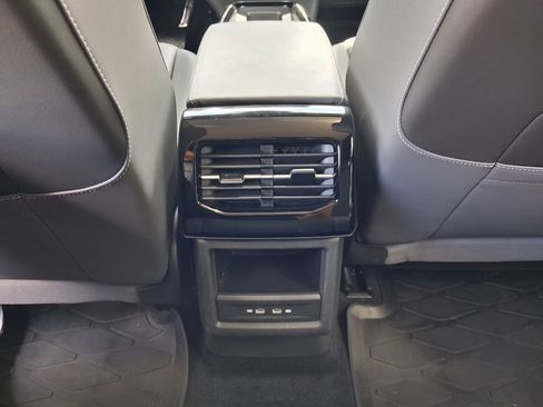 Used 2024 Volkswagen ID.4 S RWD image 45