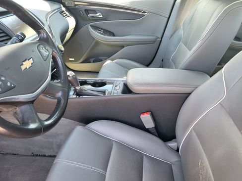 Used 2015 Chevrolet Impala LTZ FWD image 30