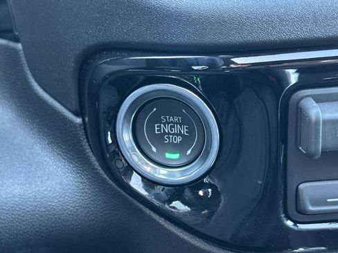 Used 2026 GMC Sierra 1500 Elevation w/ Elevation Premium Package image 32