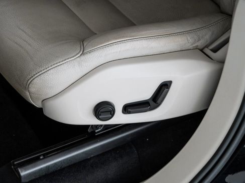 Used 2020 Volvo XC90 T5 Momentum image 34