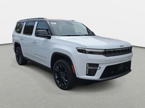 New 2026 Jeep Grand Wagoneer Summit image 3