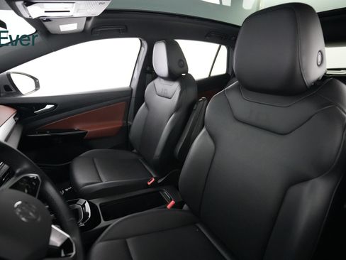 Used 2022 Volkswagen ID.4 Pro S RWD image 4