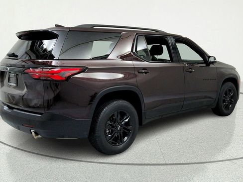 Certified 2023 Chevrolet Traverse LT w/ Midnight/Sport Edition FWD image 5