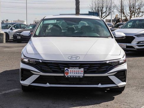 New 2026 Hyundai Elantra Limited image 2