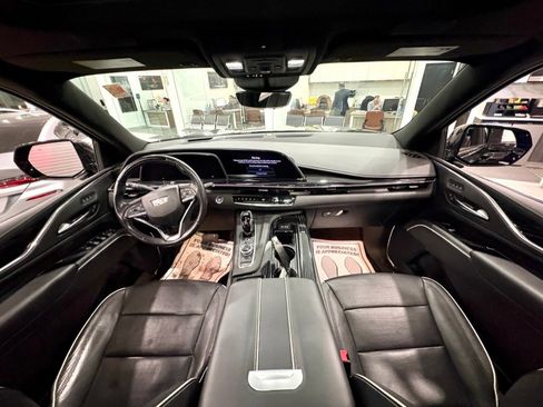 Used 2023 Cadillac Escalade ESV Sport image 24