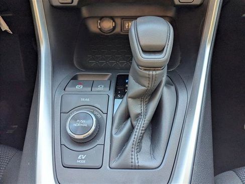 Certified 2025 Toyota RAV4 LE image 14