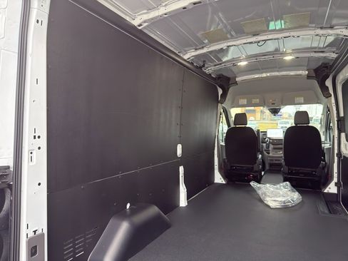 New 2026 Ford Transit 250 148 Medium Roof w/ Load Area Protection Package image 24