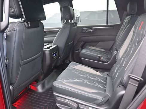 Used 2025 Chevrolet Tahoe Premier image 21