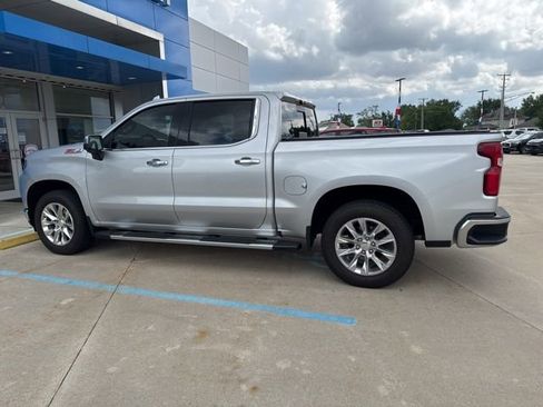 Used 2021 Chevrolet Silverado 1500 LTZ w/ LTZ Premium Package AWD/4WD image 2